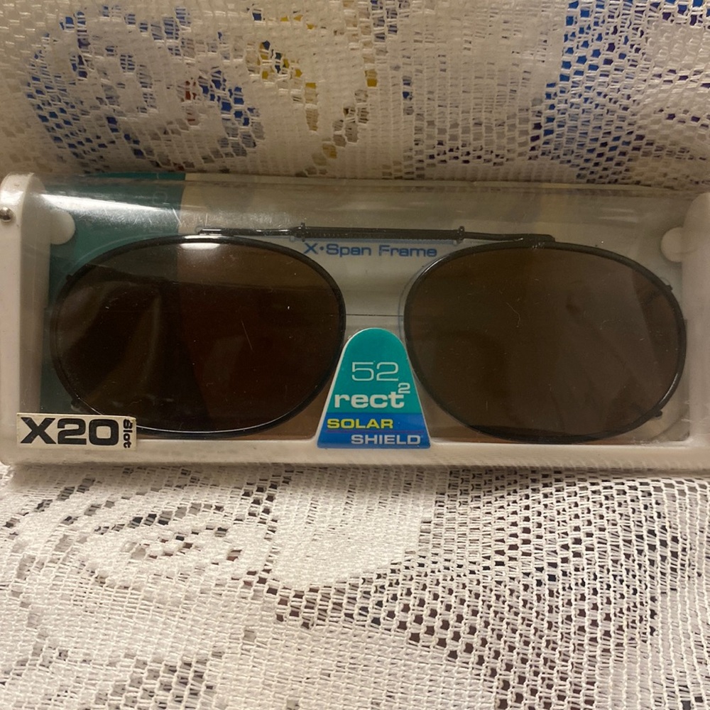 Solar shield xspan frame 52 rect 2 driving lens